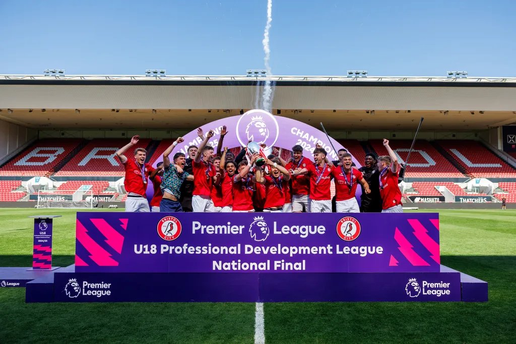 🏟️ 애슈턴 게이트 스타디움